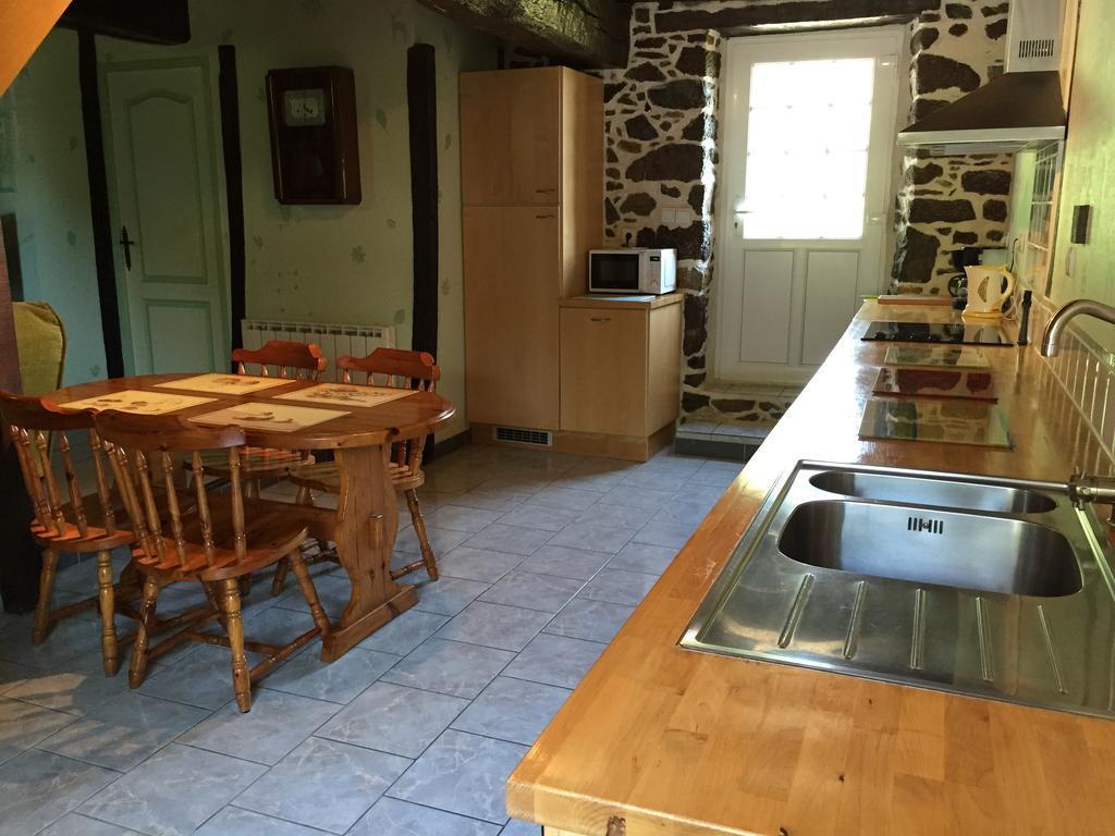 Gites Au Clos Du Lit Saint-Aaron Exteriér fotografie