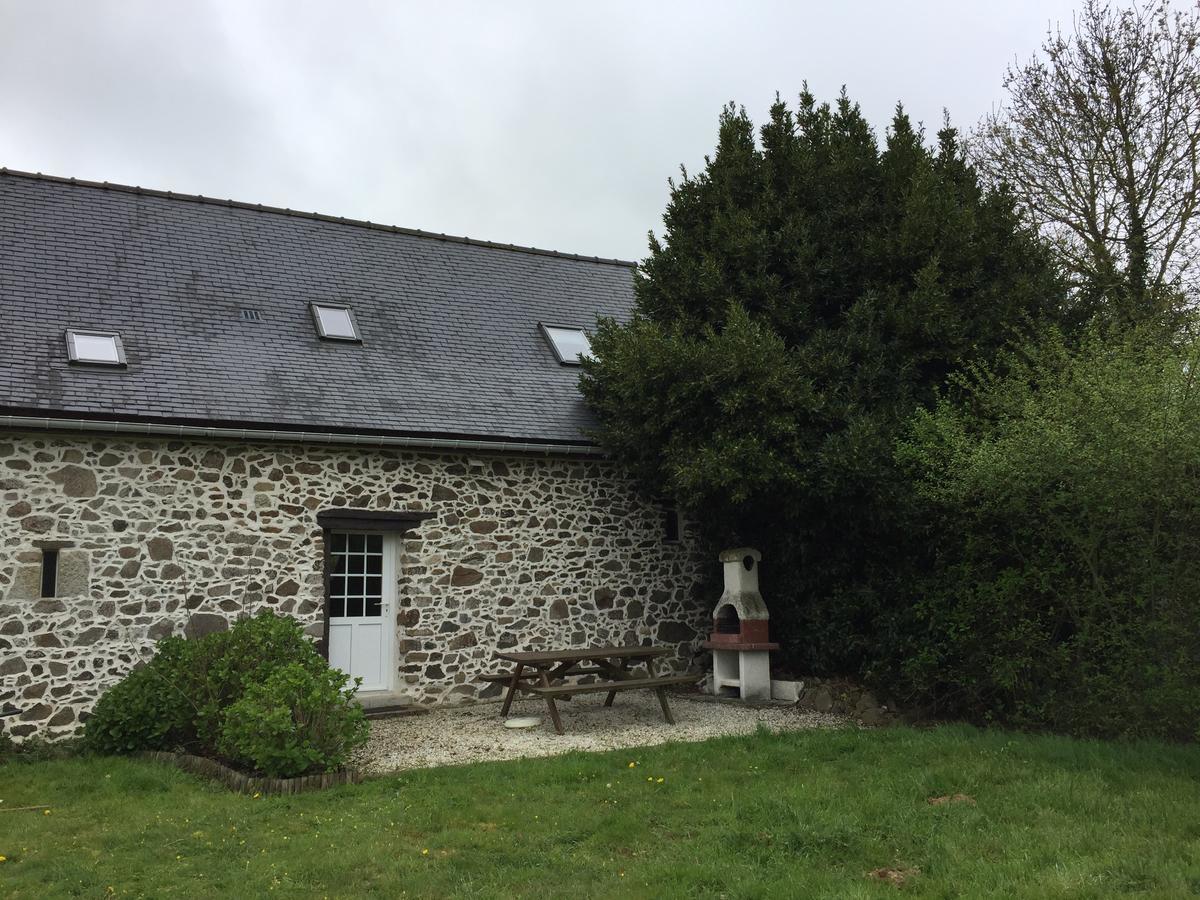 Gites Au Clos Du Lit Saint-Aaron Exteriér fotografie