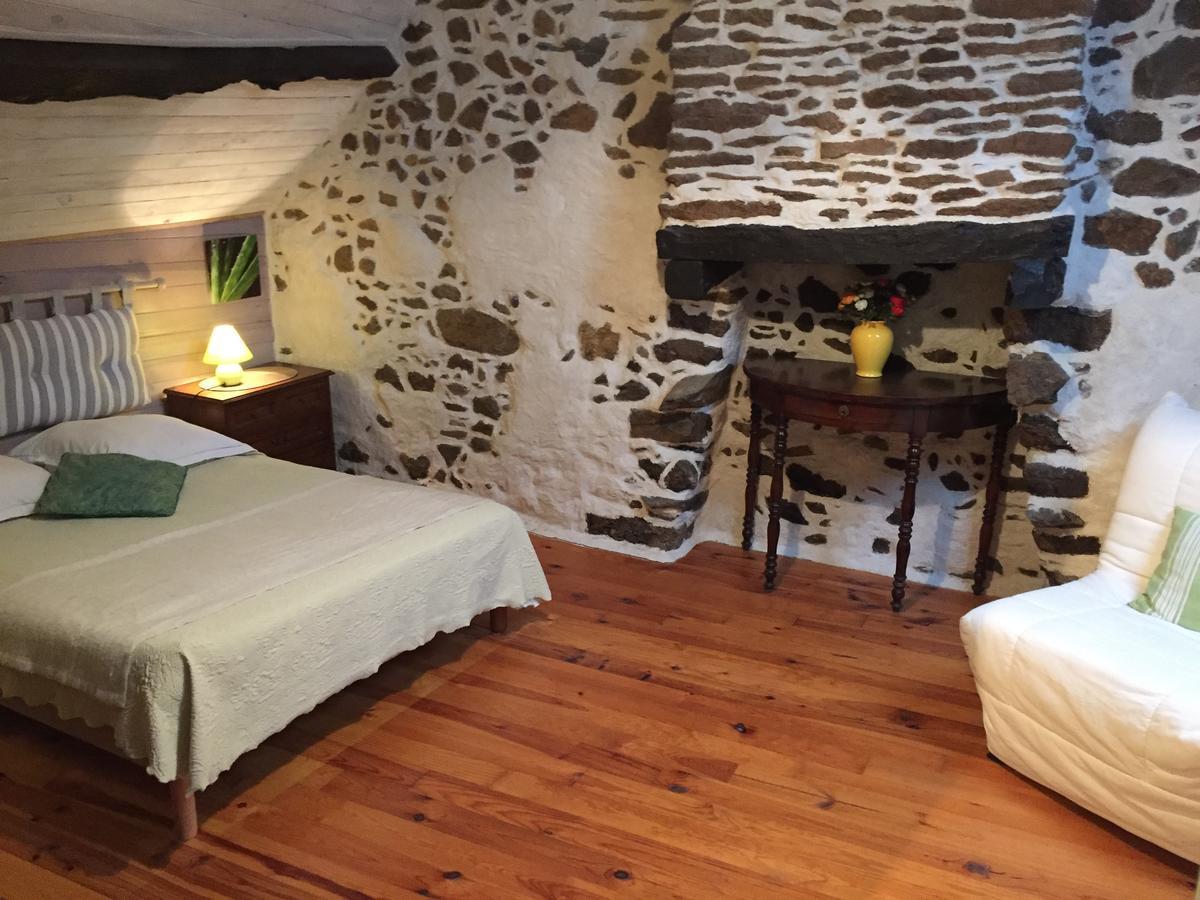 Gites Au Clos Du Lit Saint-Aaron Exteriér fotografie