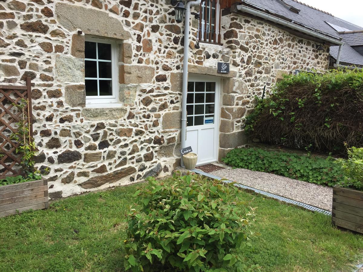 Gites Au Clos Du Lit Saint-Aaron Exteriér fotografie