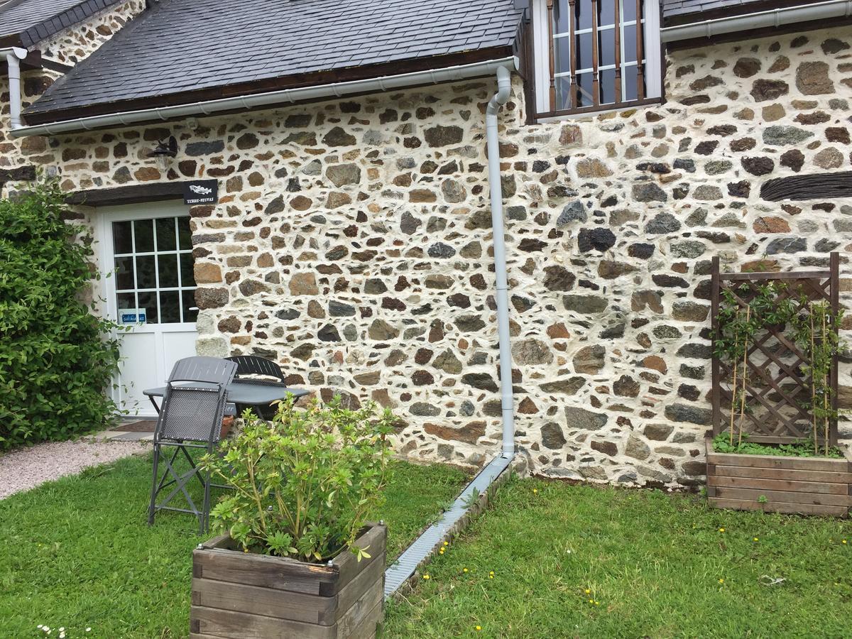 Gites Au Clos Du Lit Saint-Aaron Exteriér fotografie
